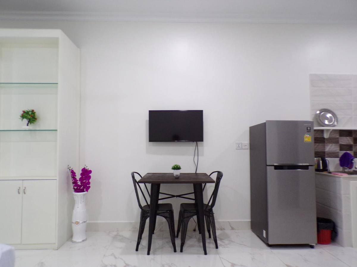 Ananta Aster Phnom Penh Exterior photo