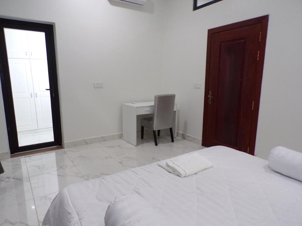 Ananta Aster Phnom Penh Exterior photo